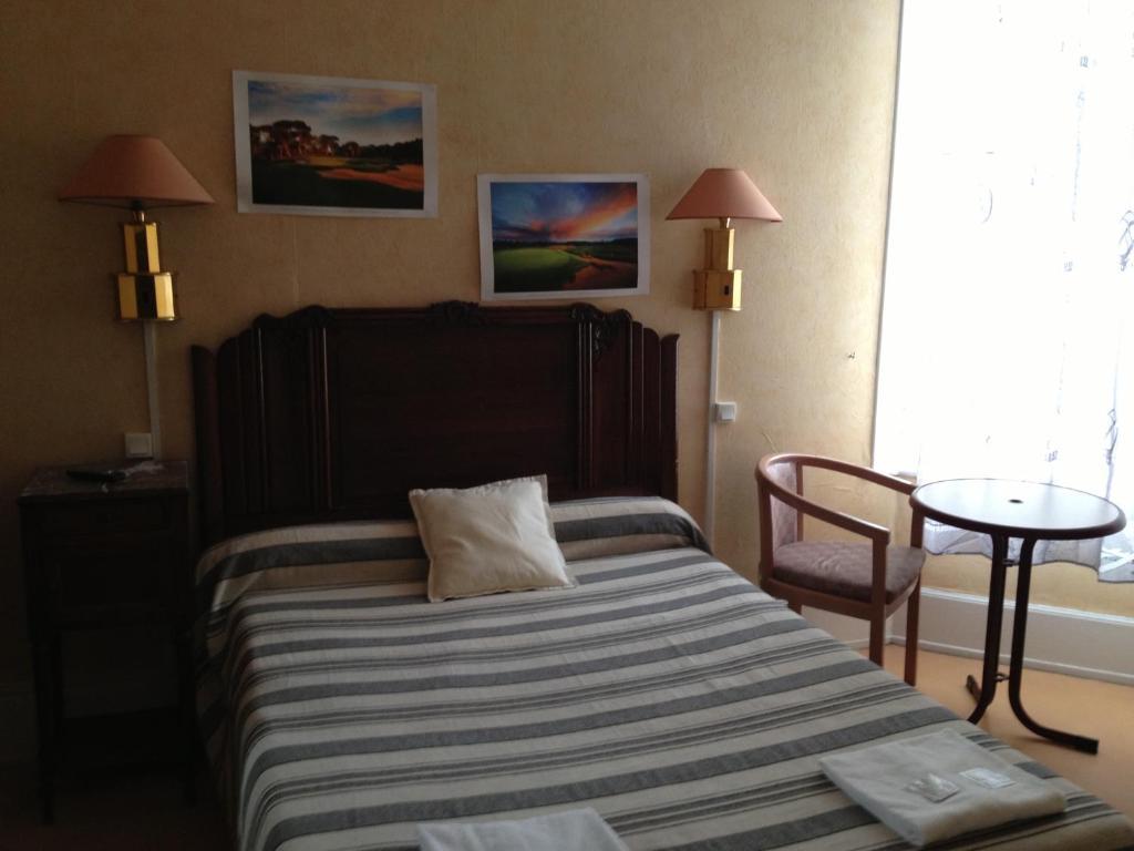 ריימס Hotel D'Alsace חדר תמונה